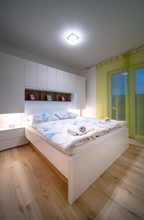 Apartmani Tomi Lopar Exterior foto