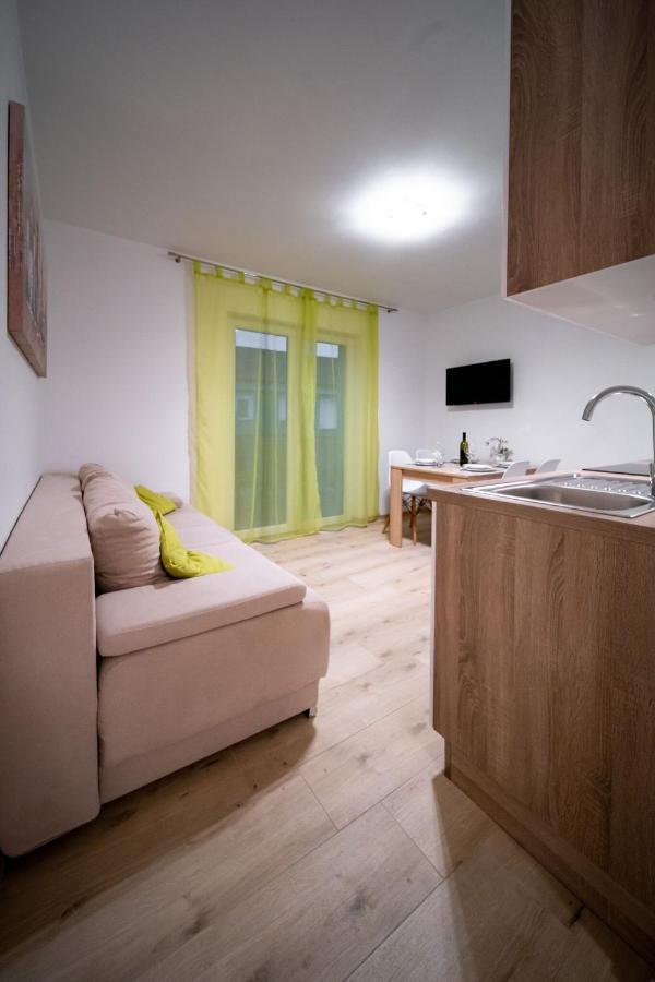 Apartmani Tomi Lopar Exterior foto